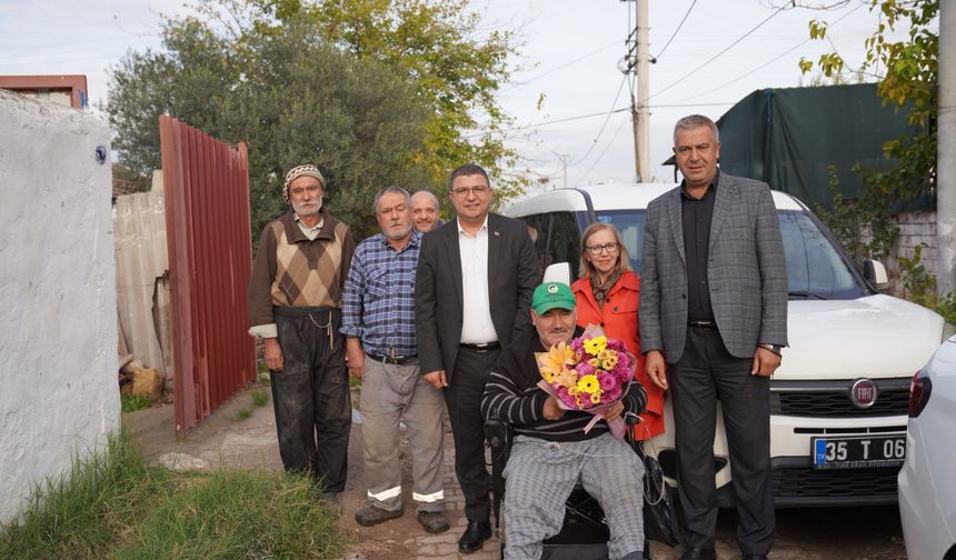 Başkan Okuroğlu, engelli vatandaşı evinde ziyaret etti