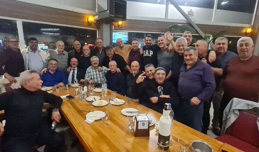 Domuzlu Bahçeliler, Tire’de yemekte buluştu