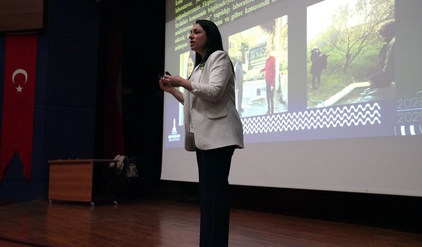 İzmir Büyükşehir’den Çiftçilere Ücretsiz Toprak Analizi Çağrısı: “Toprağınızı Tanıyın”