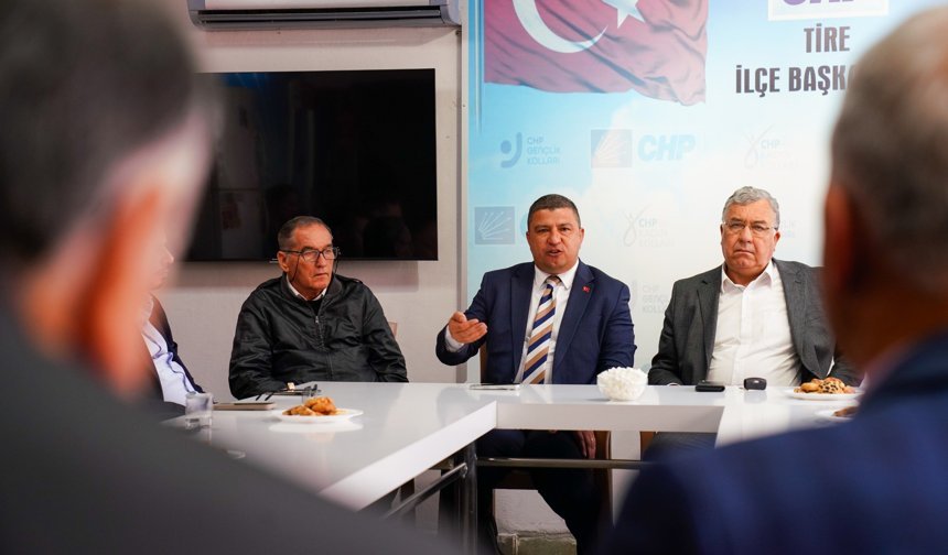 Tire CHP’de, yoğun katılımlı bayramlaşma