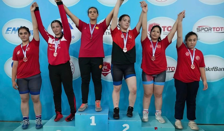 Tire'nin altın kızları, Ankara'da destan yazdı