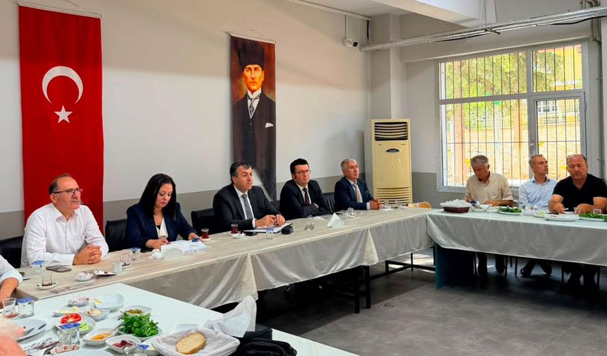Kaymakam Yakuta, okul müdürleriyle buluştu
