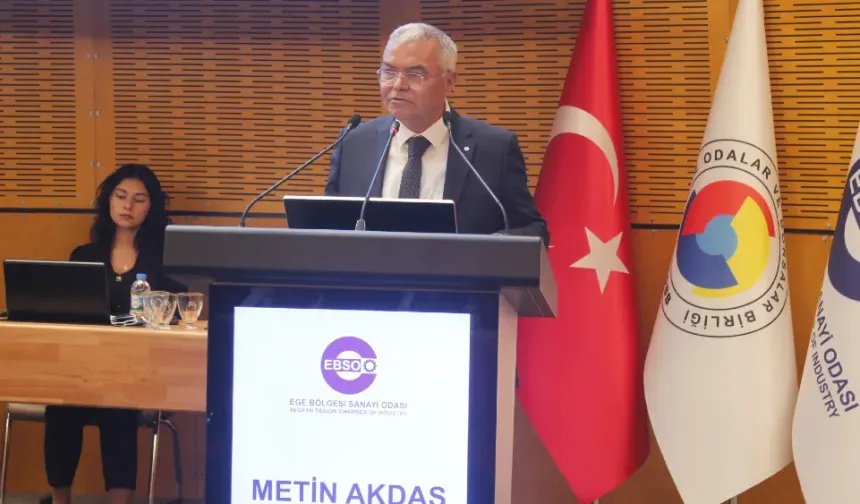 Metin Akdaş’tan EBSO Meclisi’ne veda etti