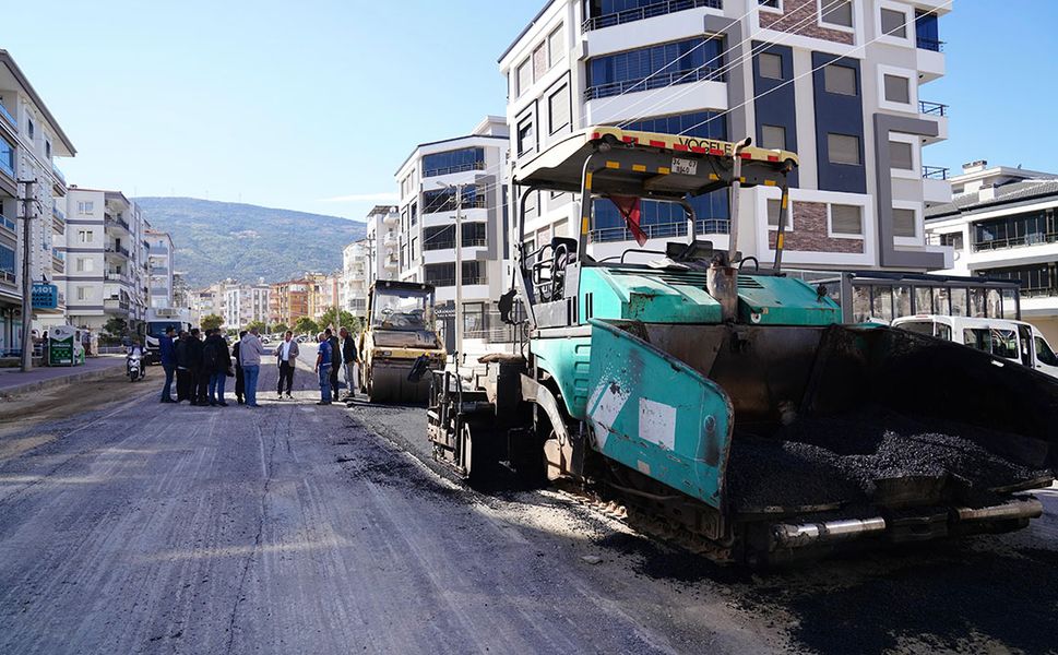 Gençlik caddesinde köklü yenileme