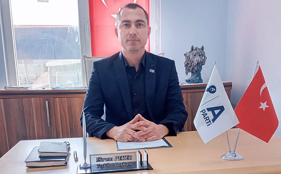 Anahtar Parti’den bayrak olayına sert tepki