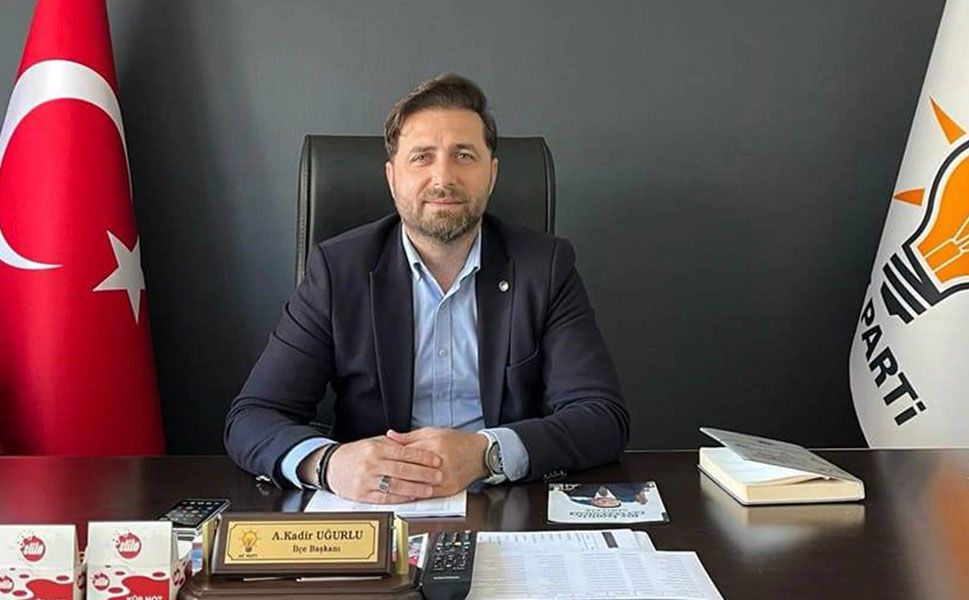 AK Parti’den bayrak olayına kınama