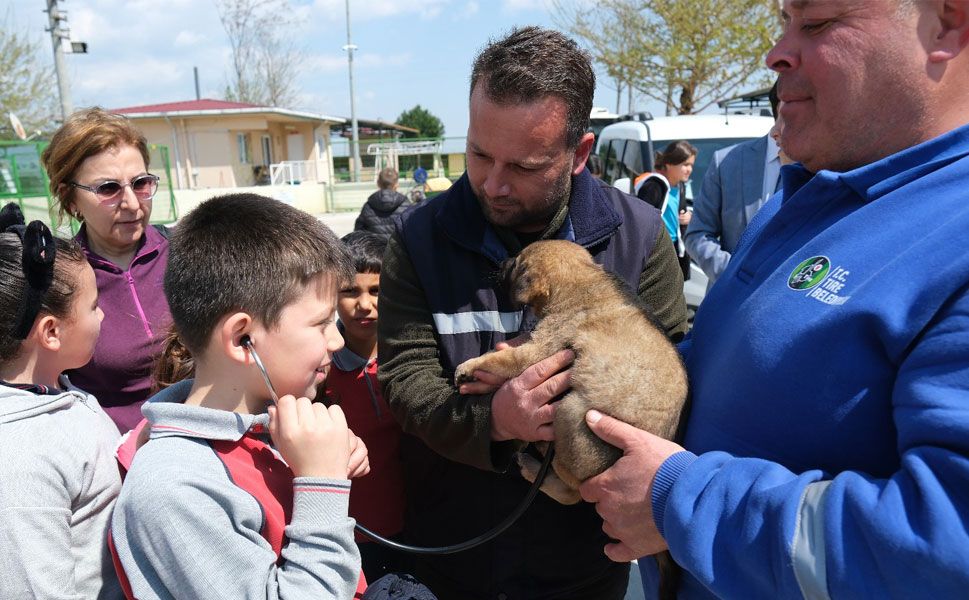 Minikler, can dostlarını ziyaret etti: “Satın alma, sahiplen!”