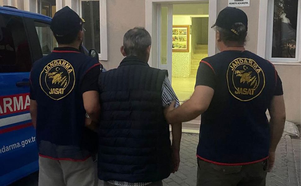 Belevi’de Sokak Hayvanlarını Zehirleyen Şahıs Yakalandı