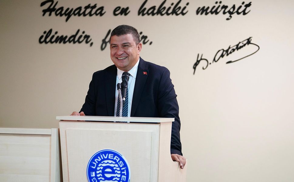 Başkan Okuroğlu, üniversite öğrencileriyle buluştu