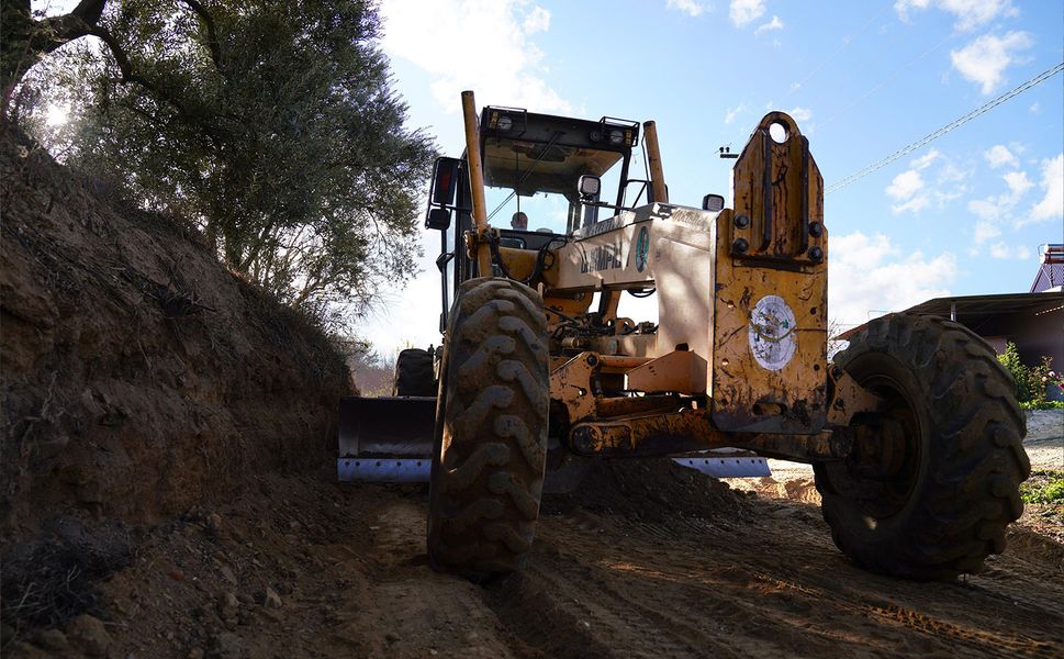 Yeğenli’de üretim yolu çalışması başladı