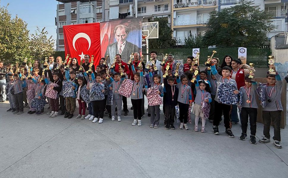 Rekor bağışa ödül töreni düzenlendi