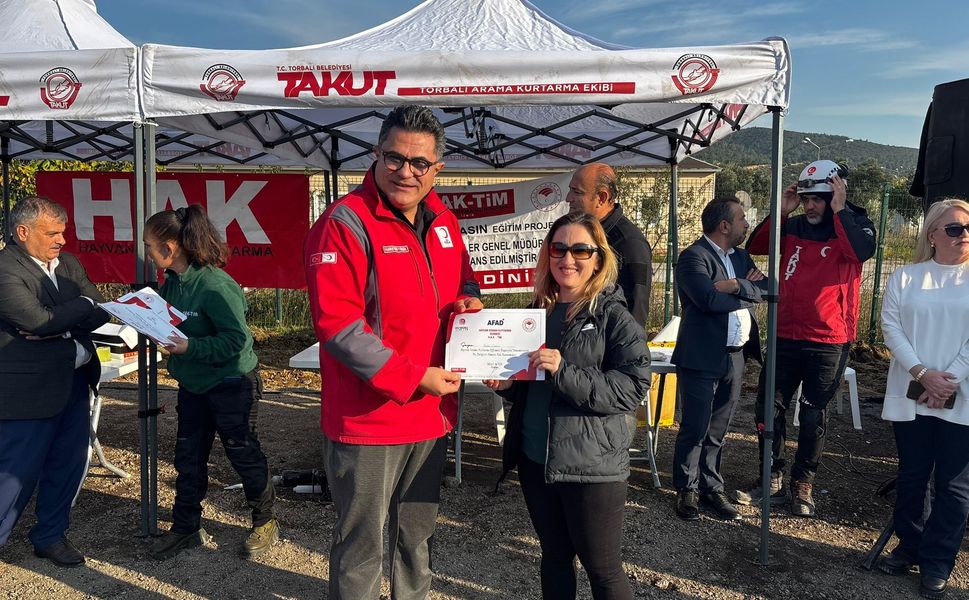 Tire Belediyesi ekipleri “Hayvan Arama ve Kurtarma Eğitimi”ne katıldı