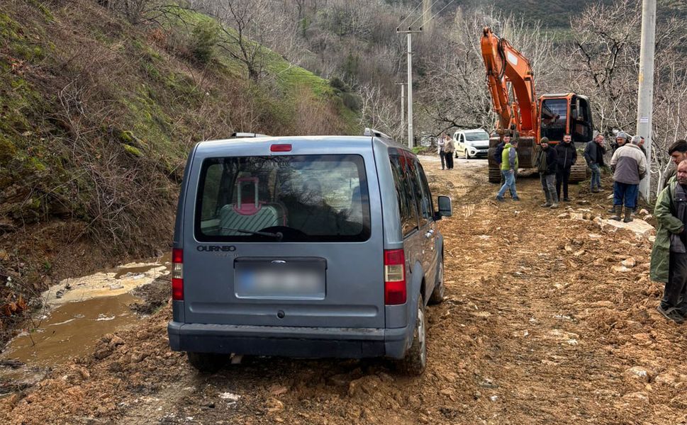 Karacaali - Dallık Yolu Yeniden Trafiğe Açıldı