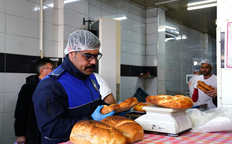 Tire Belediyesi’nden Ramazan Pidesine Sıkı Denetim