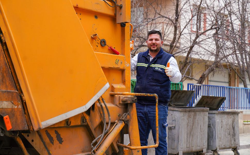 Tire’de bayram öncesi temizlik ve bakım seferberliği