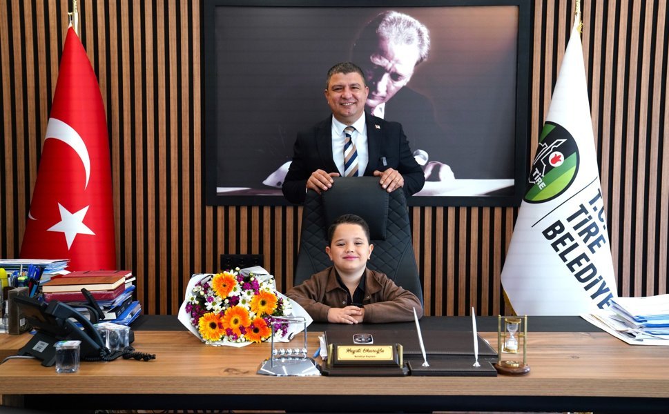 Tire Belediyesi’nde Koltuk, Minik Başkan Edis Tan’ın