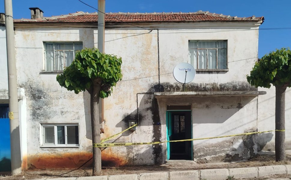 Tire'de şok olay: Karı koca sobadan zehirlendi