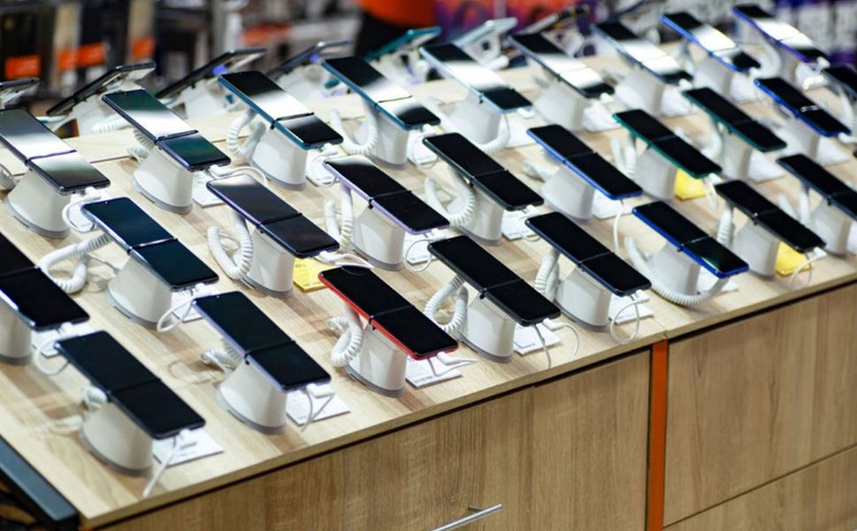 Telefon piyasasında dengeleri değiştirecek karar!