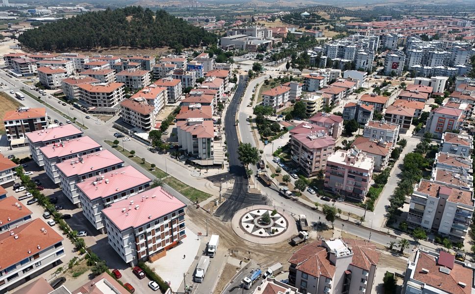 Turgut Özal ve Selimiye’de asfalt çalışmaları başladı