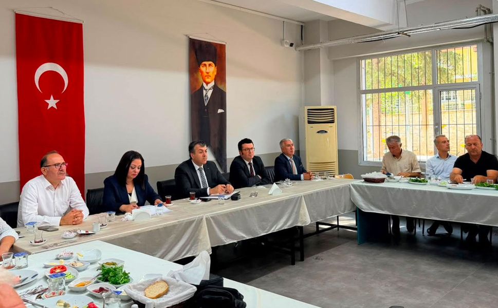 Kaymakam Yakuta, okul müdürleriyle buluştu