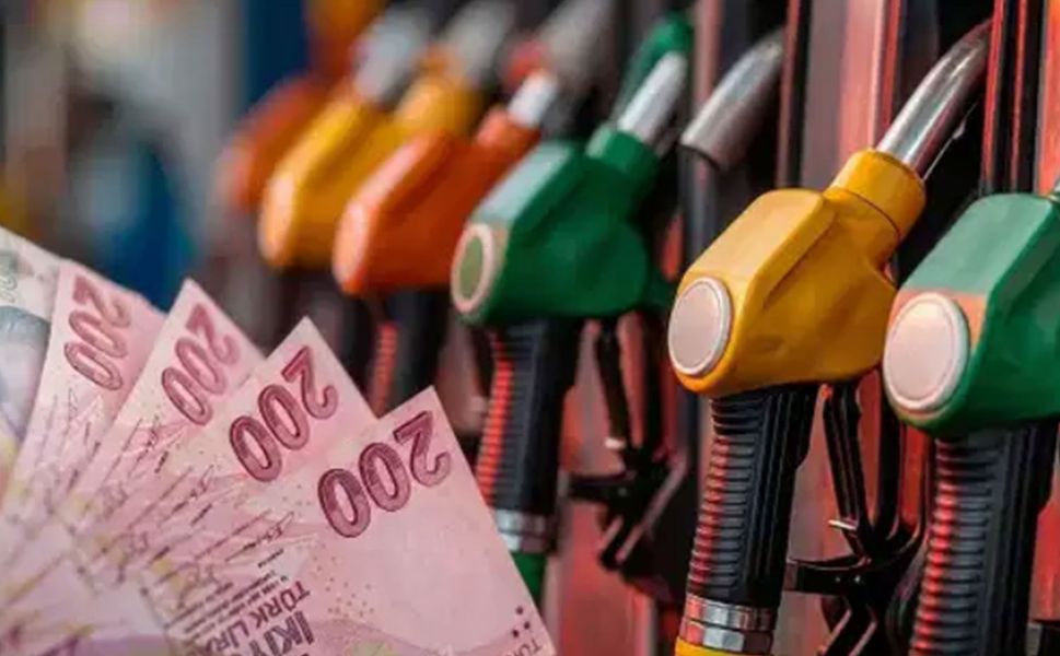 Akaryakıta yeni zam! Bir psikolojik eşik daha aşılıyor