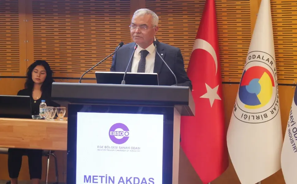 Metin Akdaş’tan EBSO Meclisi’ne veda etti