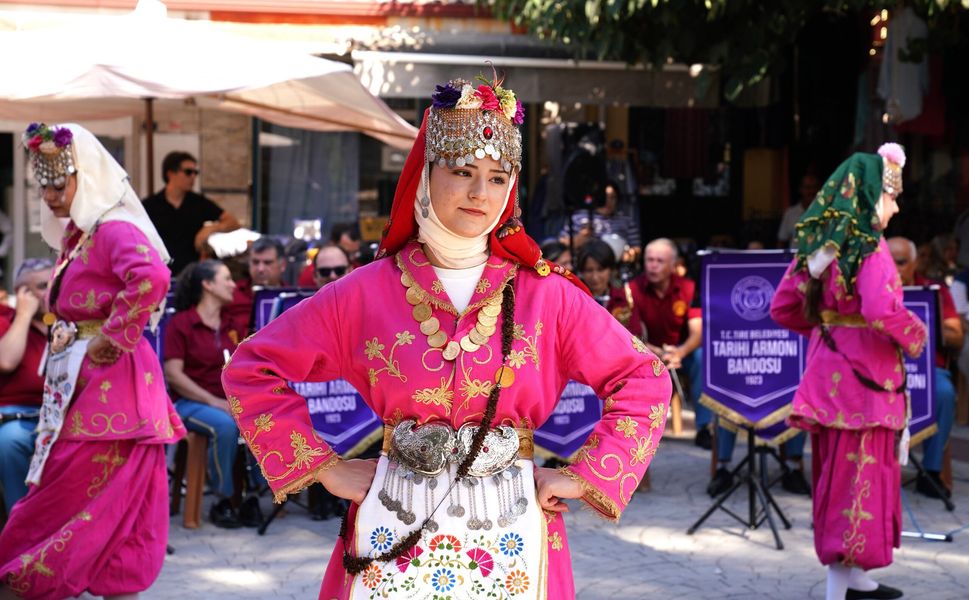 Kurtuluş Coşkusu Tahtakale Meydanı’na Taşındı