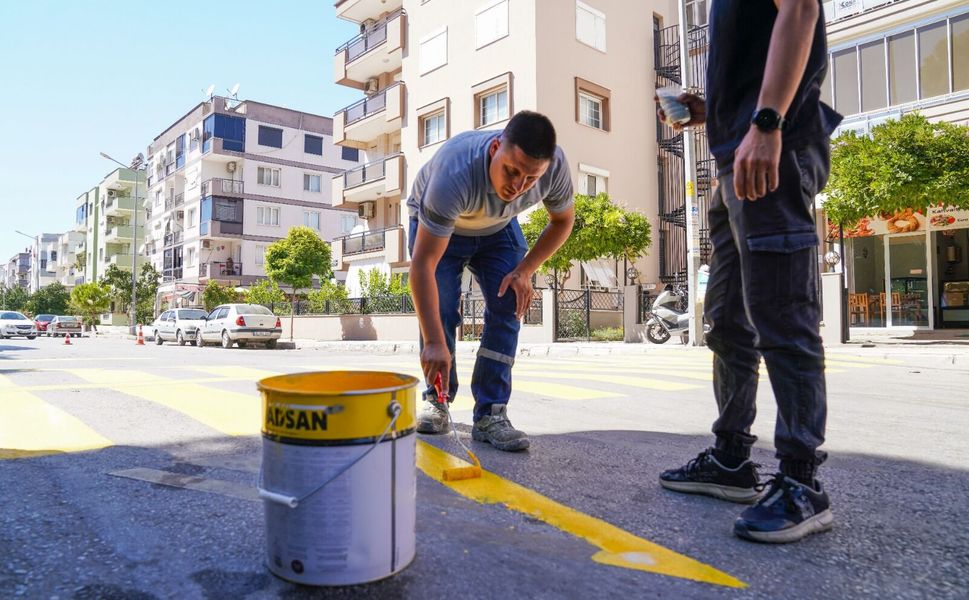 Tire Belediyesi, yaya geçitlerini tamamen yeniledi