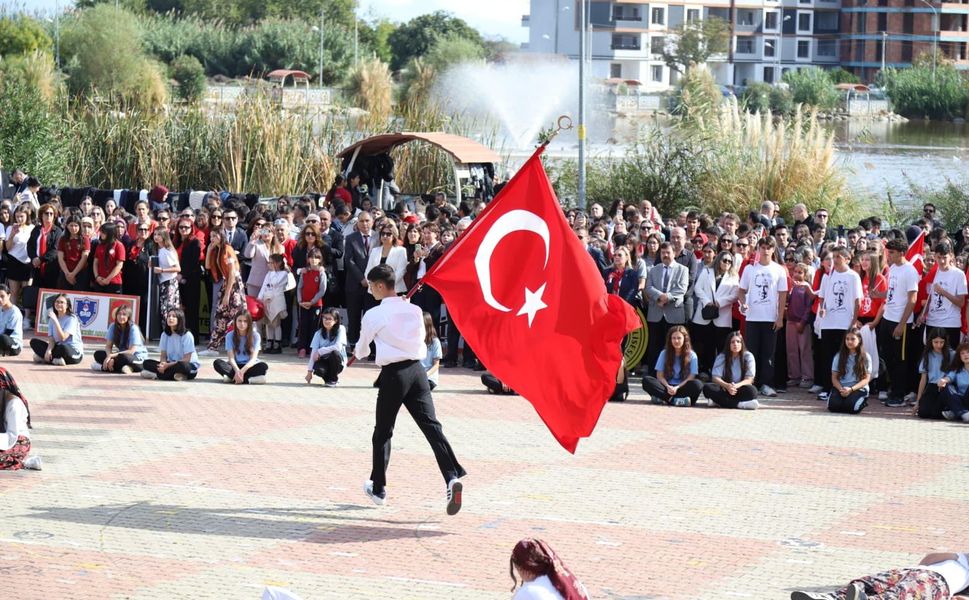 Tire’de Cumhuriyet Bayramı, coşkuyla kutlandı
