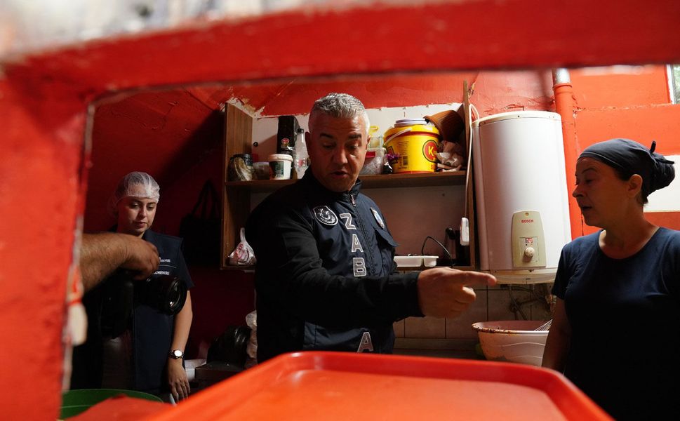 Tire’de fast food restoranlarına sıkı denetim