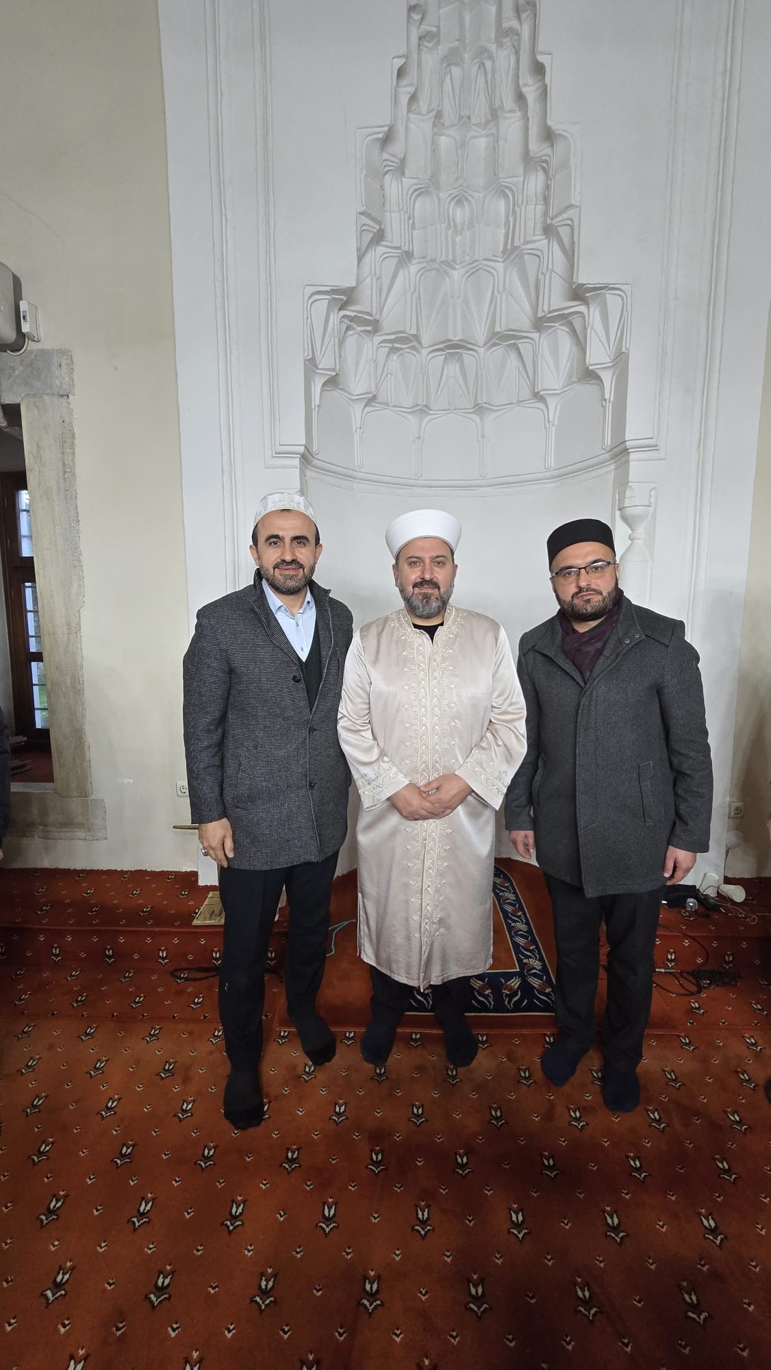 597393972 10235943118831576 8131844729920300566 N