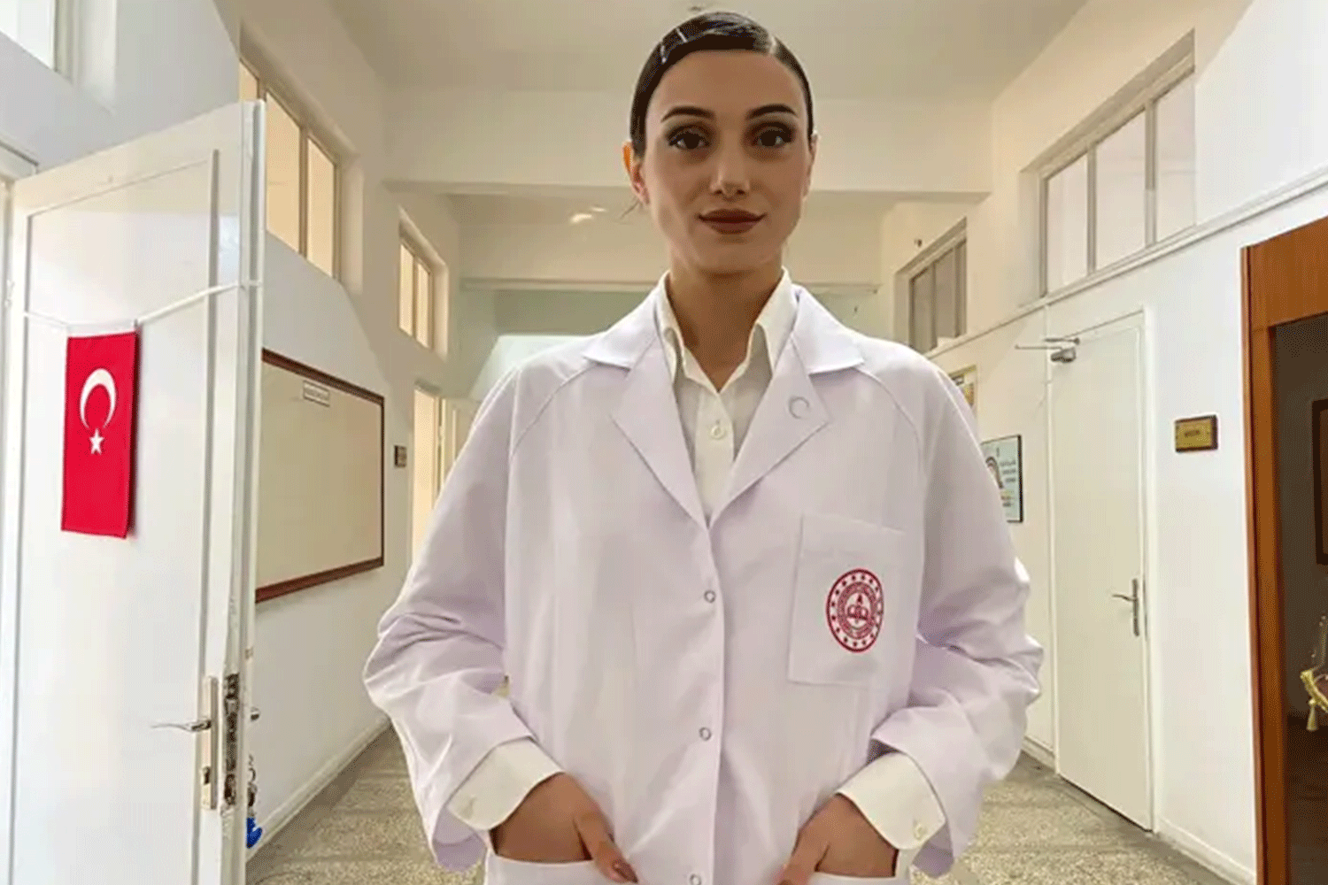 Öğretmenlere önlük zorunluluğu getirildi