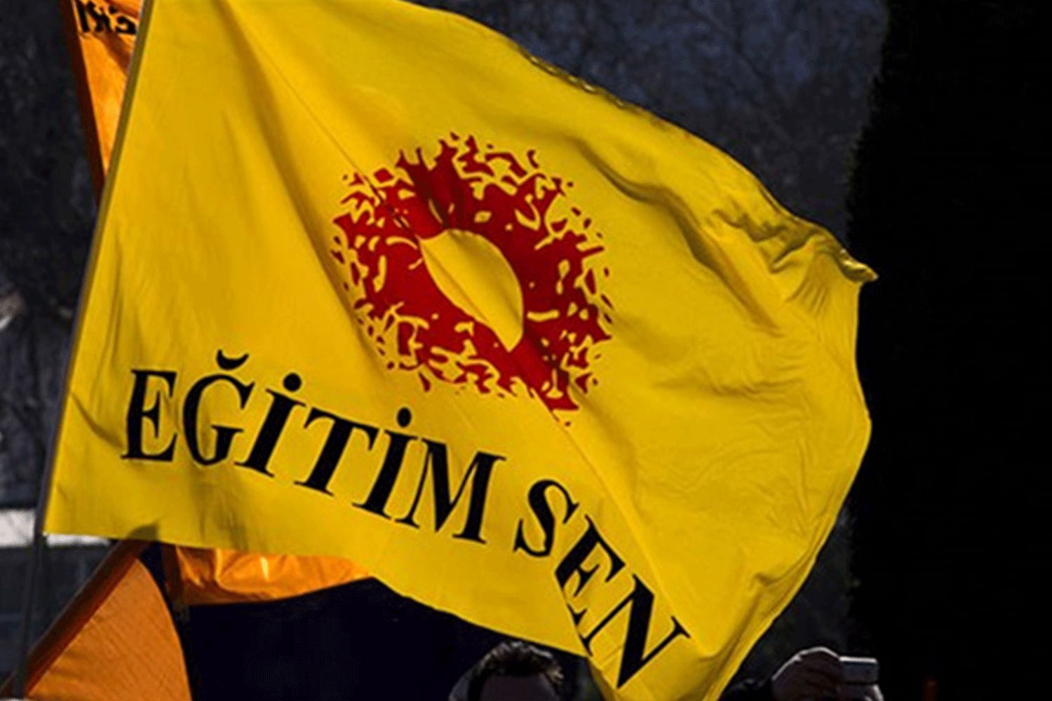 Eğitim Sen: “Okullar çatışma alanı değildir.”